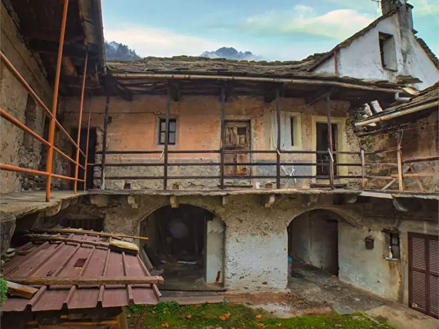 Immagine 52 di Rustico / casale in vendita  in PROFESSORE GIUSEPPE CUZZI  4 a Premosello-Chiovenda