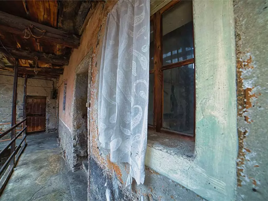 Immagine 37 di Rustico / casale in vendita  in PROFESSORE GIUSEPPE CUZZI  4 a Premosello-Chiovenda