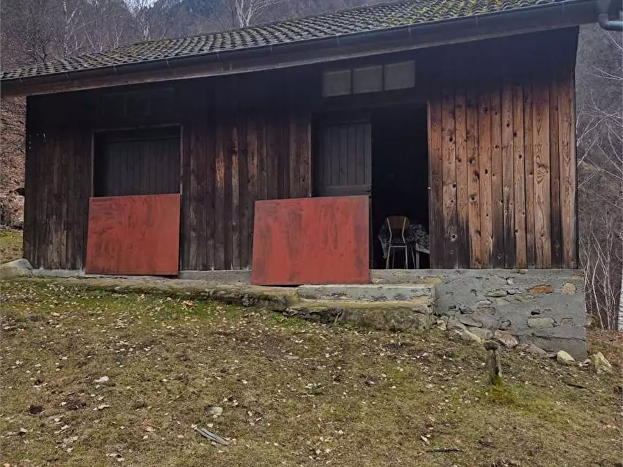 Immagine 8 di Rustico / casale in vendita  in colombetti a Calasca-Castiglione