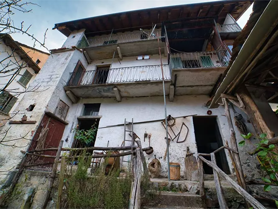 Immagine 35 di Casa indipendente in vendita  in MOLINI a Calasca-Castiglione