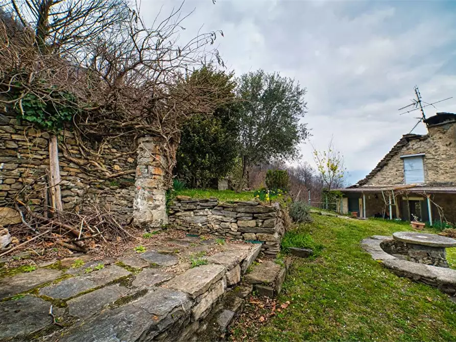 Immagine 8 di Casa indipendente in vendita  in  Mongiardino a Villadossola