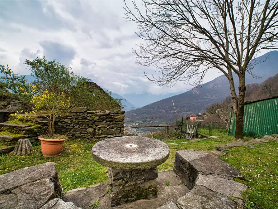 Immagine 10 di Casa indipendente in vendita  in  Mongiardino a Villadossola