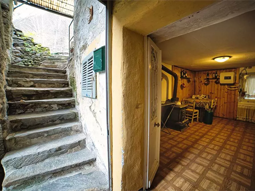 Immagine 26 di Casa indipendente in vendita  in  Mongiardino a Villadossola