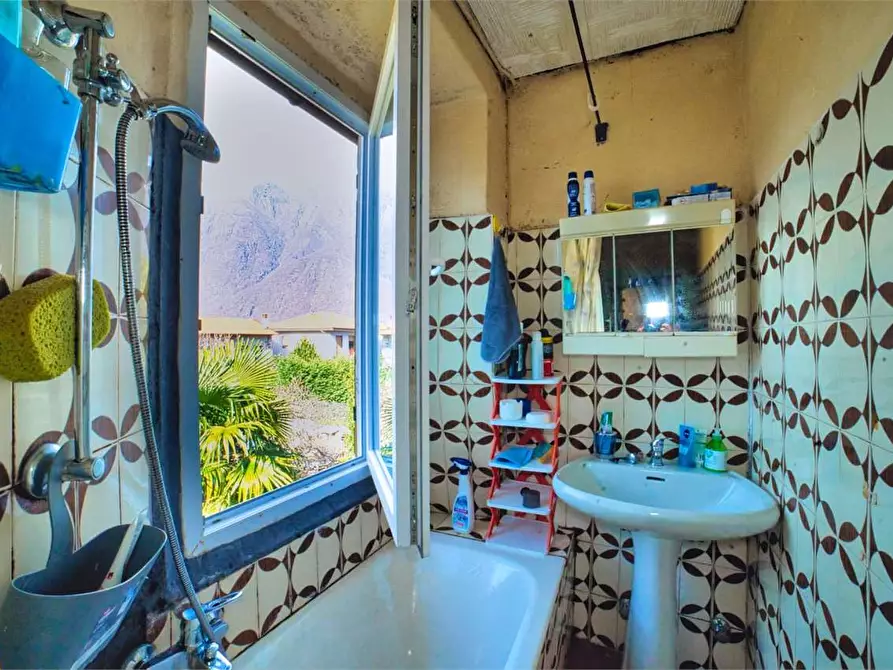 Immagine 17 di Porzione di casa in vendita  in Edmondo Rossi a Ornavasso