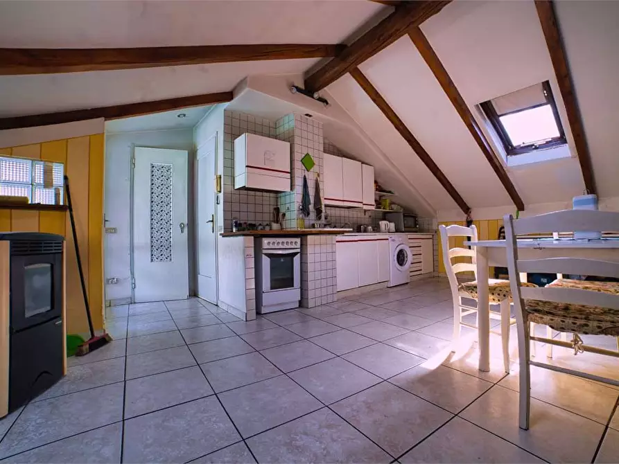 Immagine 9 di Appartamento in vendita  in  Garibaldi a Premosello-Chiovenda