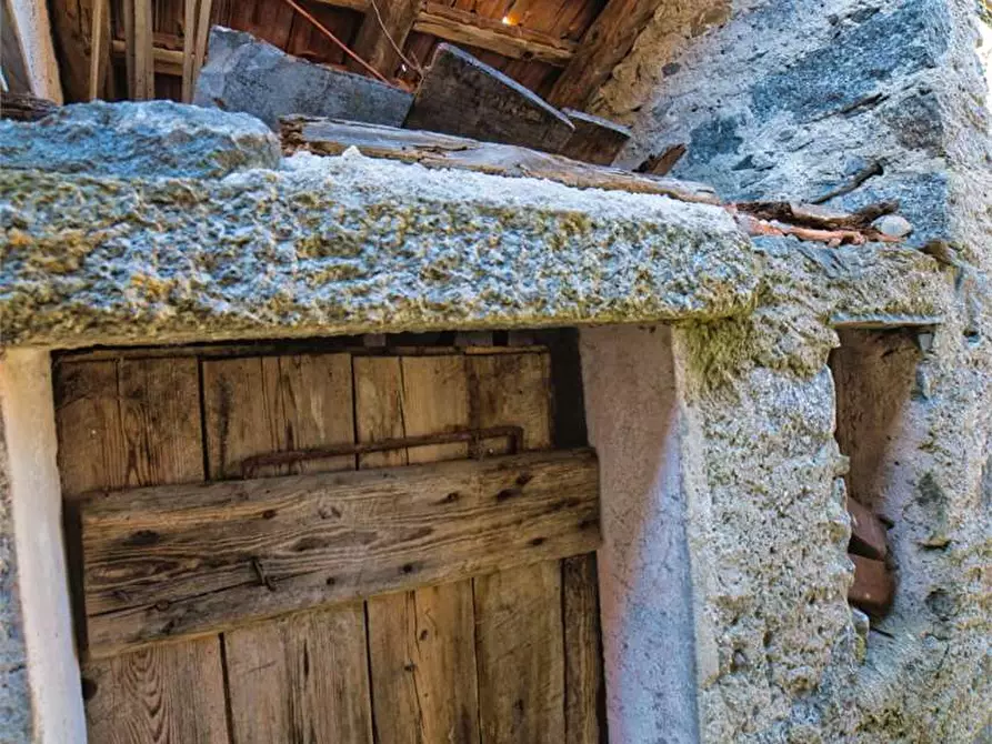Immagine 42 di Casa indipendente in vendita  in re a Re