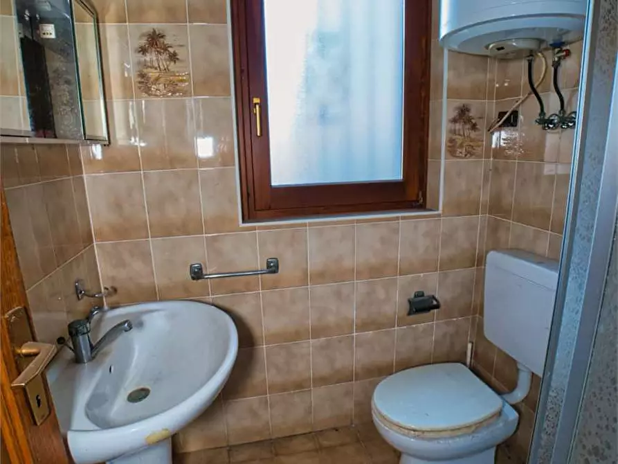 Immagine 21 di Casa indipendente in vendita  in re a Re
