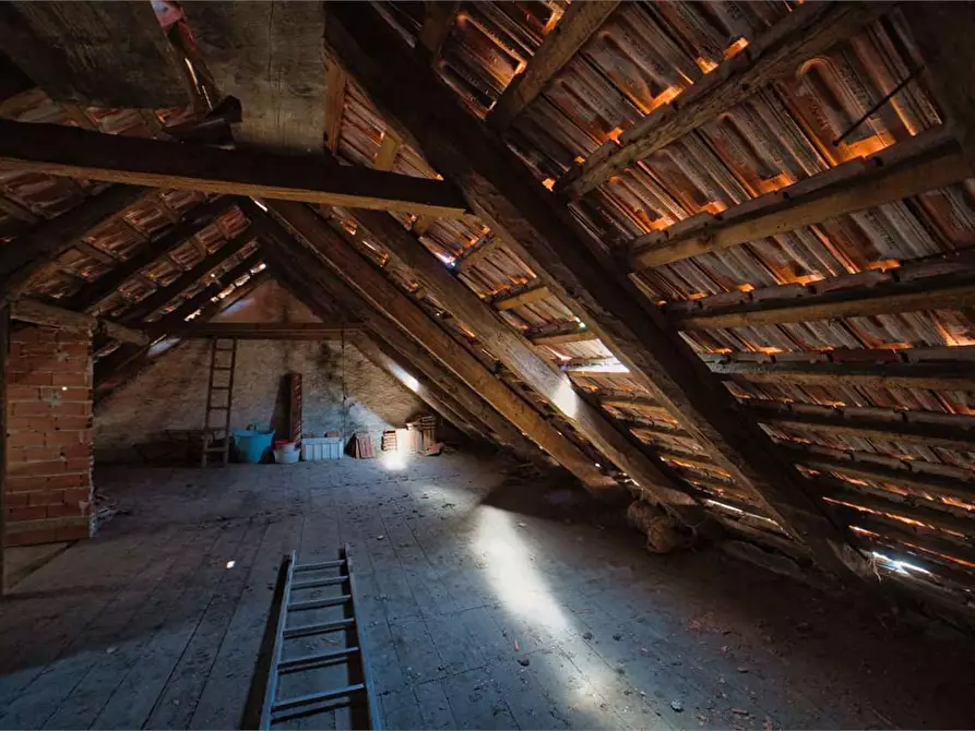 Immagine 46 di Casa indipendente in vendita  in re a Re
