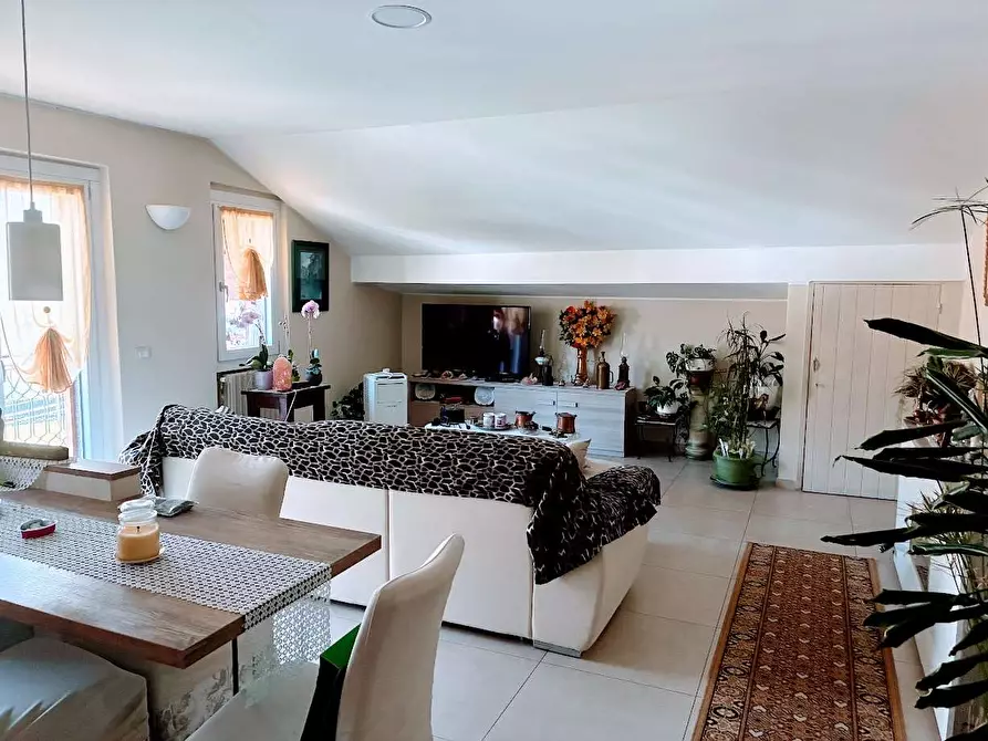 Immagine 5 di Appartamento in vendita  in FELICE CAVALLOTTI 19 a Villadossola