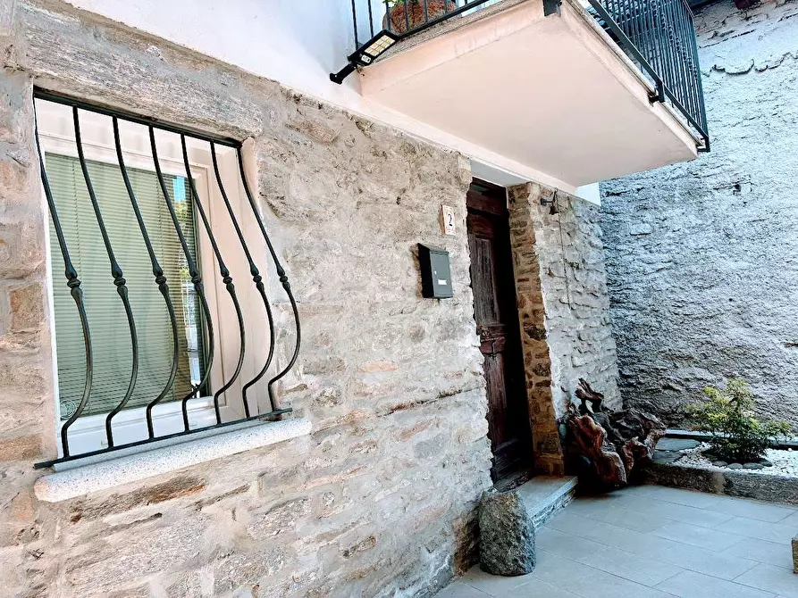 Immagine 4 di Casa indipendente in vendita  in crotto 20 a Villadossola