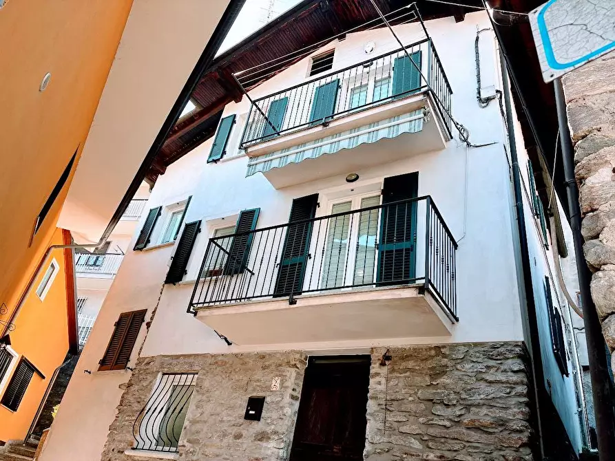 Immagine 3 di Casa indipendente in vendita  in crotto 20 a Villadossola