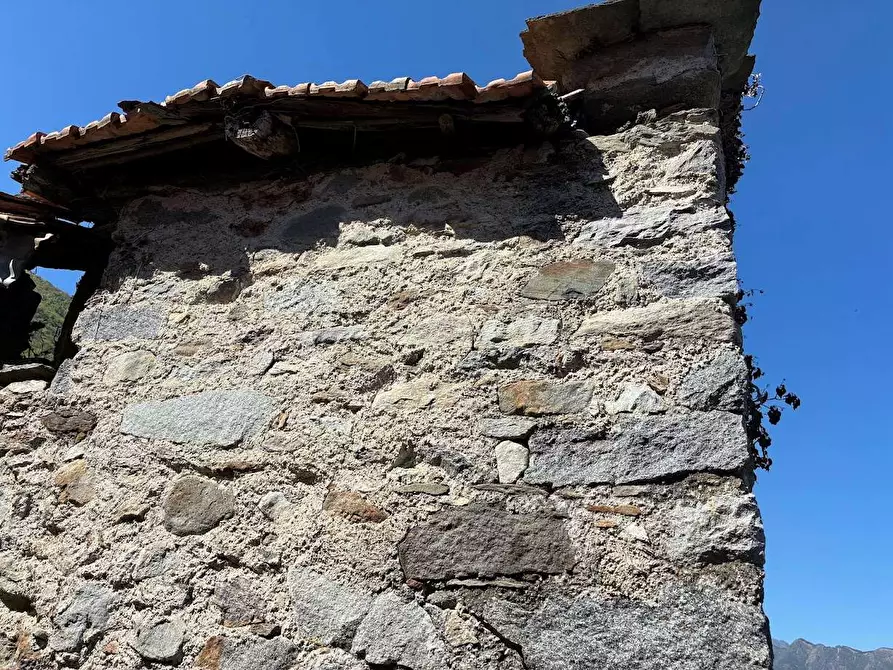 Immagine 33 di Rustico / casale in vendita  in arzo a Casale Corte Cerro