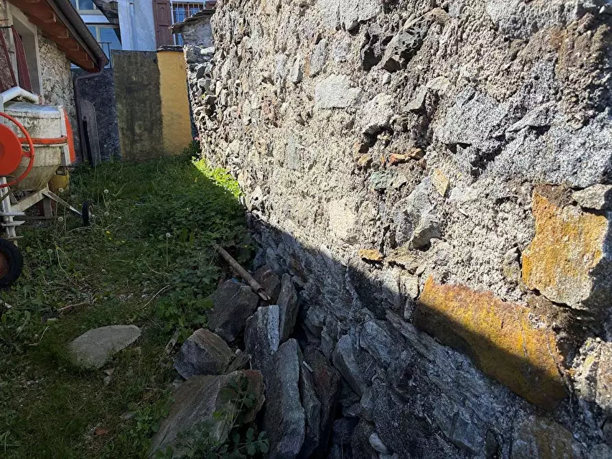Immagine 27 di Rustico / casale in vendita  in arzo a Casale Corte Cerro