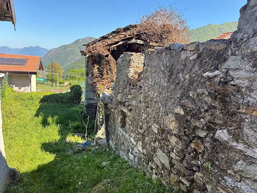 Immagine 28 di Rustico / casale in vendita  in arzo a Casale Corte Cerro