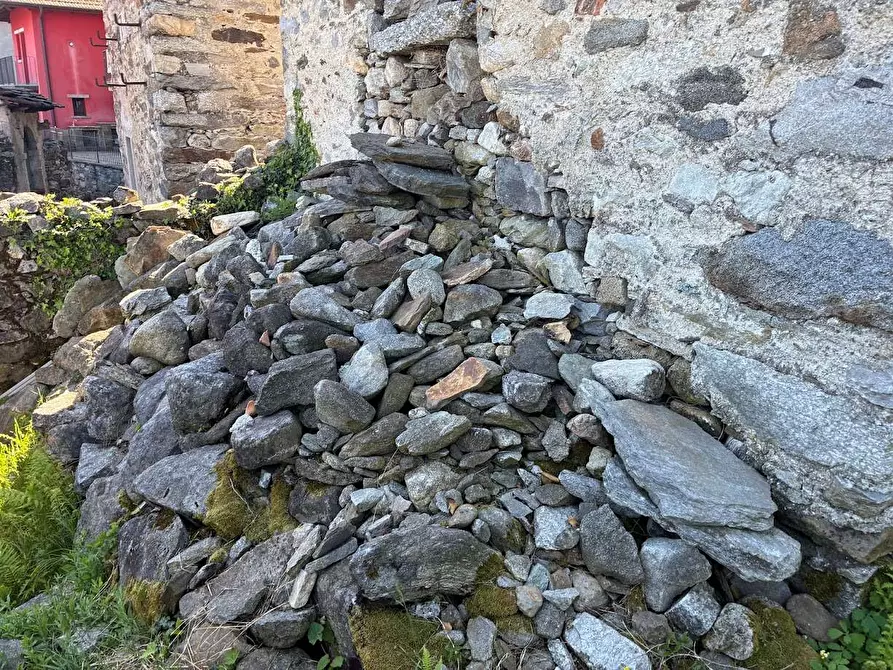 Immagine 15 di Rustico / casale in vendita  in arzo a Casale Corte Cerro