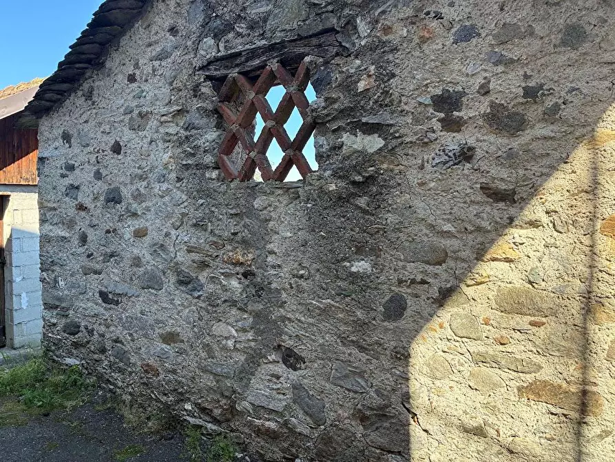 Immagine 8 di Rustico / casale in vendita  in arzo a Casale Corte Cerro