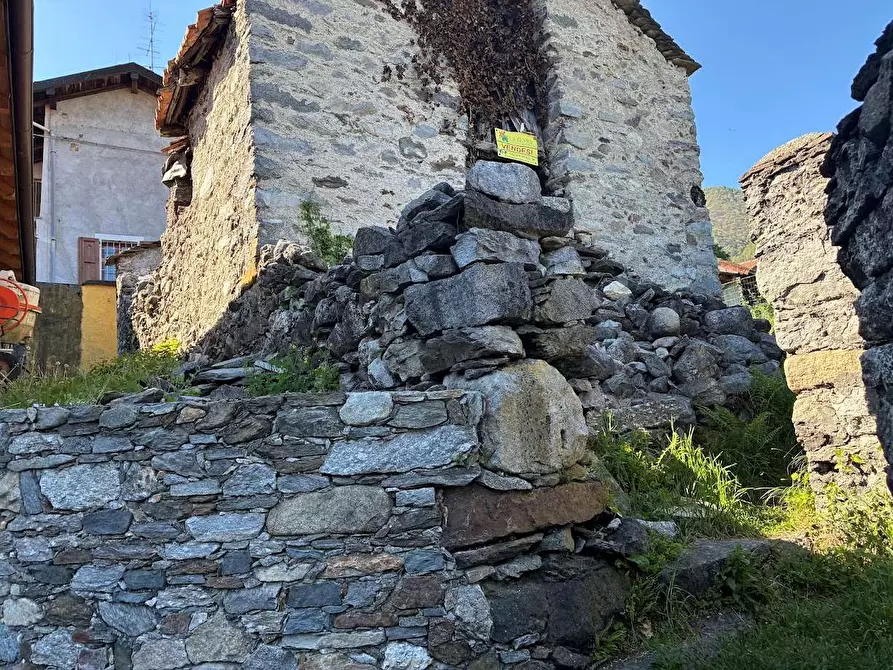 Immagine 7 di Rustico / casale in vendita  in arzo a Casale Corte Cerro