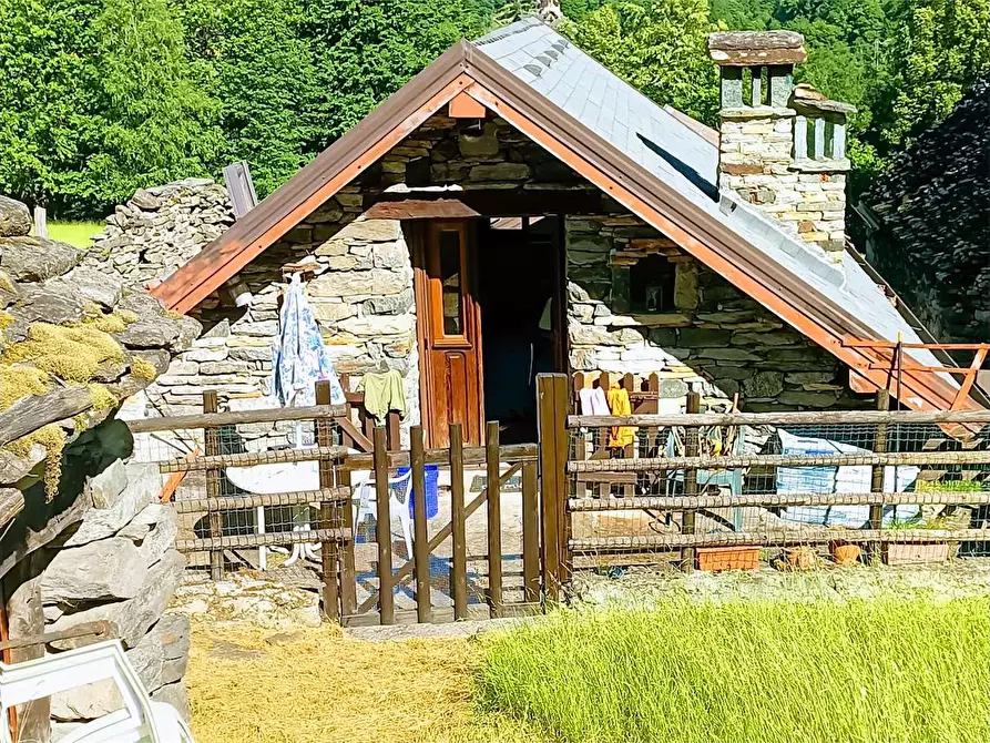 Immagine 30 di Baita in vendita  in ALPE PATELLI a Calasca-Castiglione