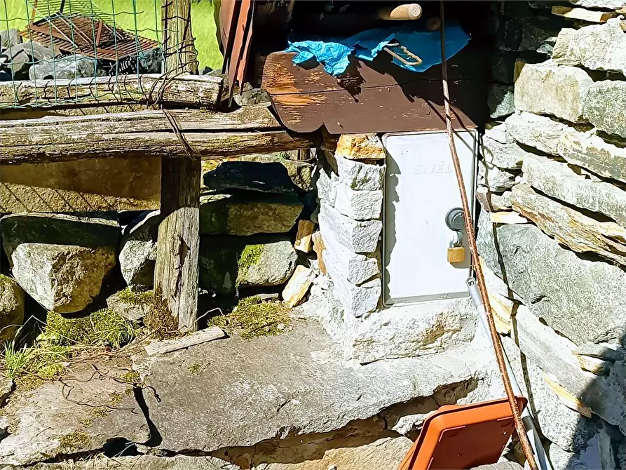 Immagine 40 di Baita in vendita  in ALPE PATELLI a Calasca-Castiglione