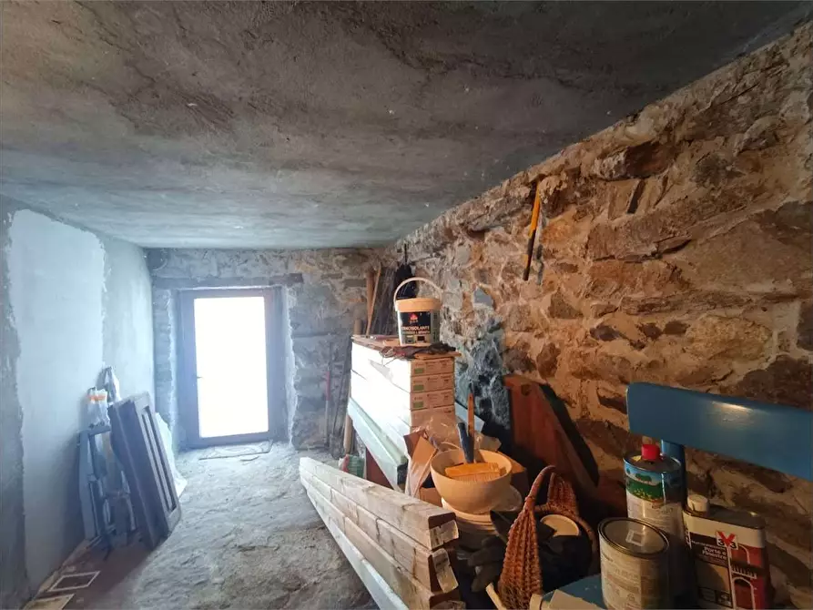 Immagine 25 di Baita in vendita  in ALPE PATELLI a Calasca-Castiglione