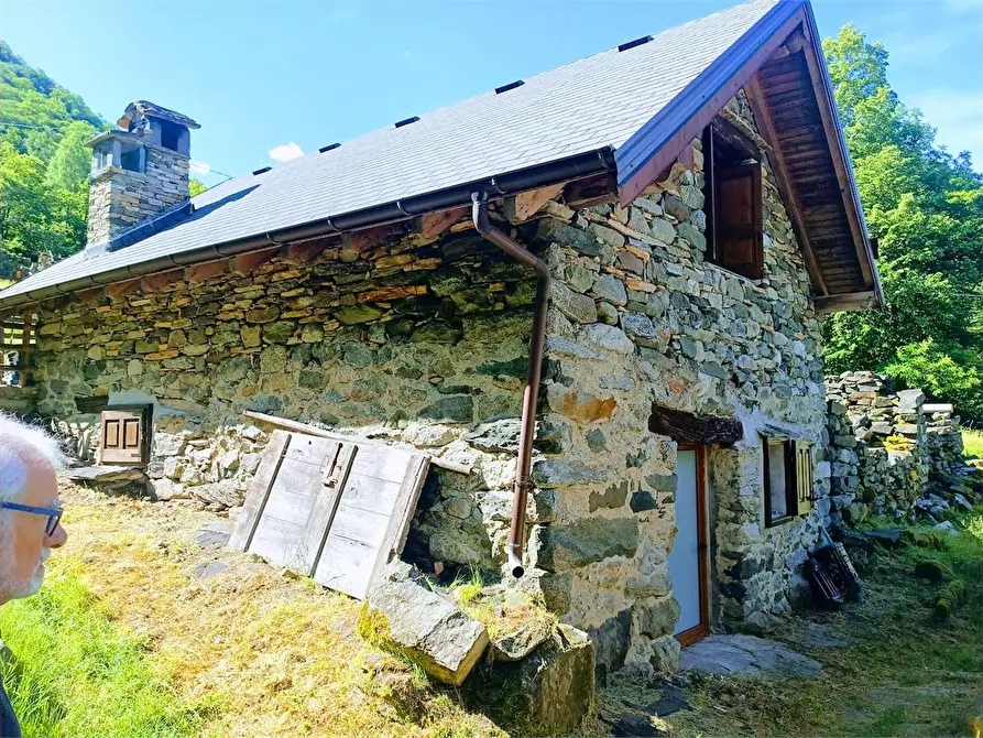 Immagine 4 di Baita in vendita  in ALPE PATELLI a Calasca-Castiglione