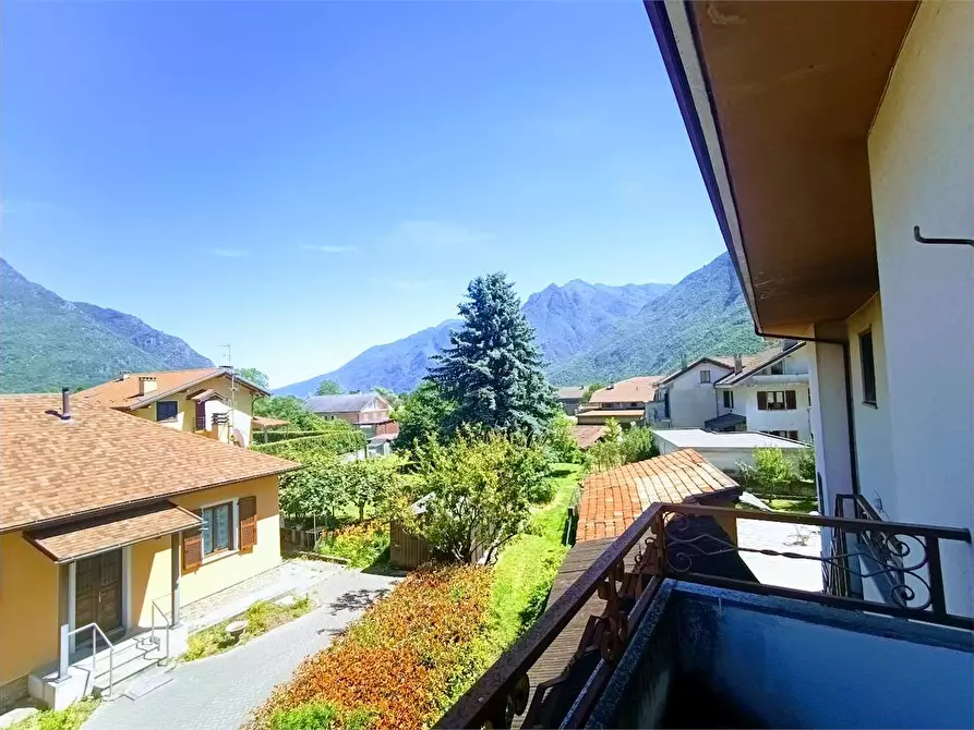 Immagine 1 di Appartamento in vendita  in centro a Pieve Vergonte