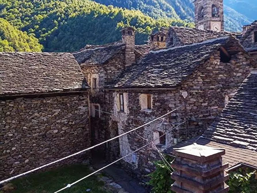 Immagine 36 di Casa indipendente in vendita  in PIAZZA CHIESA a Borgomezzavalle