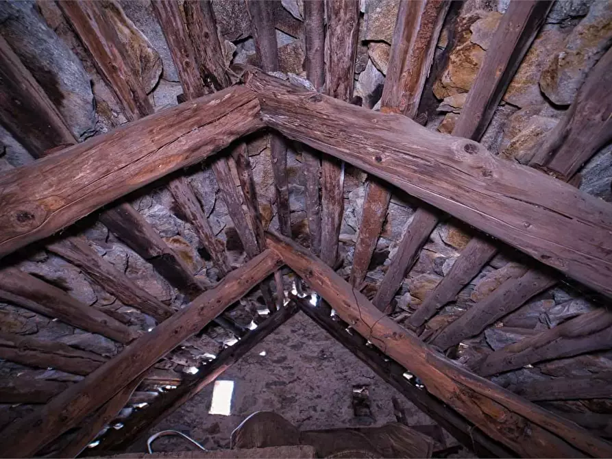 Immagine 23 di Porzione di casa in vendita  in SOPRA a Varzo