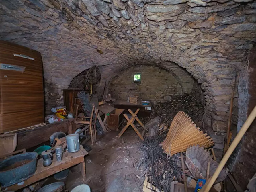 Immagine 31 di Porzione di casa in vendita  in SOPRA a Varzo