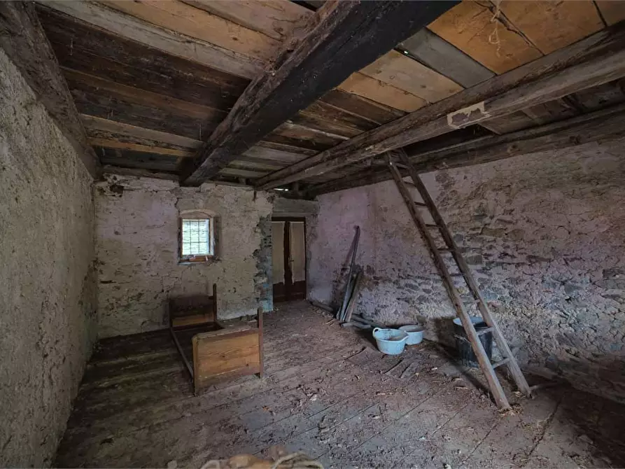 Immagine 30 di Porzione di casa in vendita  in SOPRA a Varzo