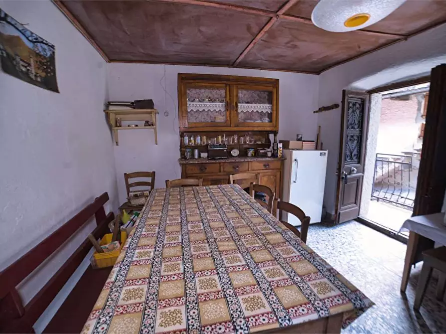 Immagine 14 di Porzione di casa in vendita  in SOPRA a Varzo