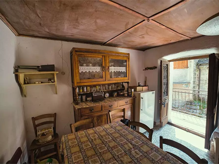 Immagine 13 di Porzione di casa in vendita  in SOPRA a Varzo