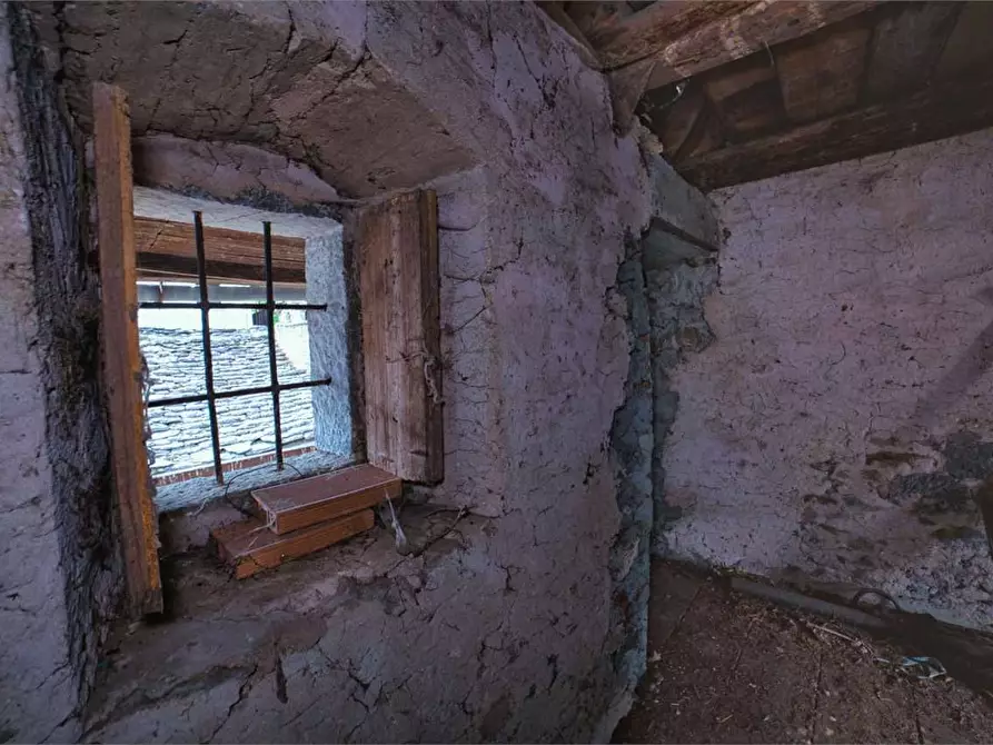 Immagine 33 di Porzione di casa in vendita  in SOPRA a Varzo