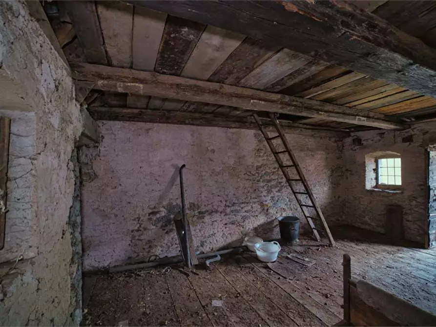 Immagine 32 di Porzione di casa in vendita  in SOPRA a Varzo