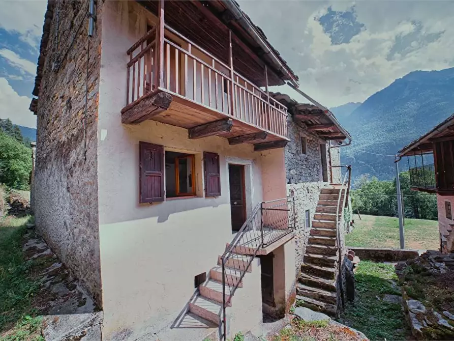 Immagine 2 di Porzione di casa in vendita  in SOPRA a Varzo