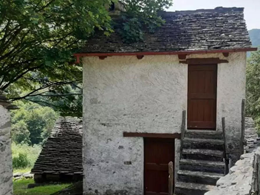 Immagine 5 di Baita in vendita  in VAL LOANA a Malesco