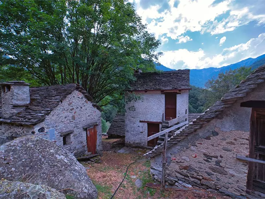 Immagine 12 di Baita in vendita  in VAL LOANA a Malesco