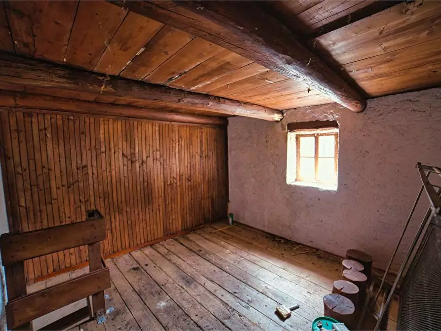 Immagine 21 di Baita in vendita  in VAL LOANA a Malesco