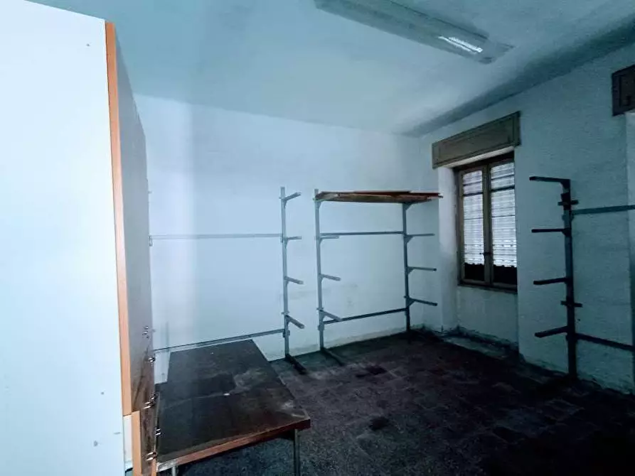 Immagine 20 di Negozio in vendita  in piazza piemonte a Piedimulera
