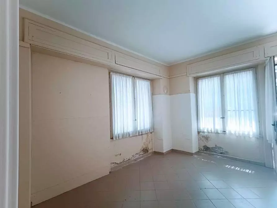 Immagine 17 di Negozio in vendita  in piazza piemonte a Piedimulera