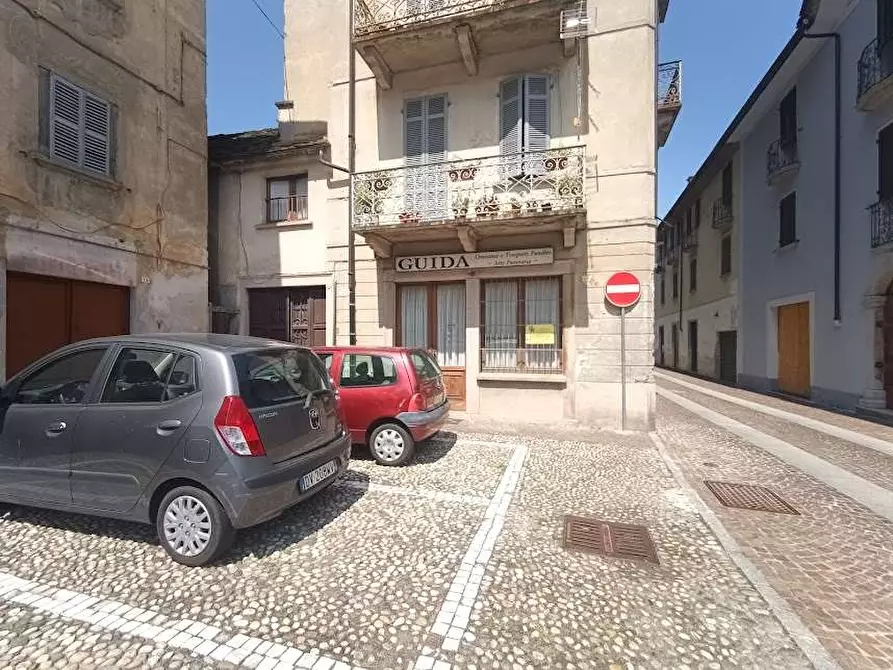 Immagine 18 di Negozio in vendita  in piazza piemonte a Piedimulera