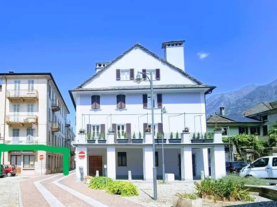 Immagine 1 di Negozio in vendita  in piazza piemonte a Piedimulera