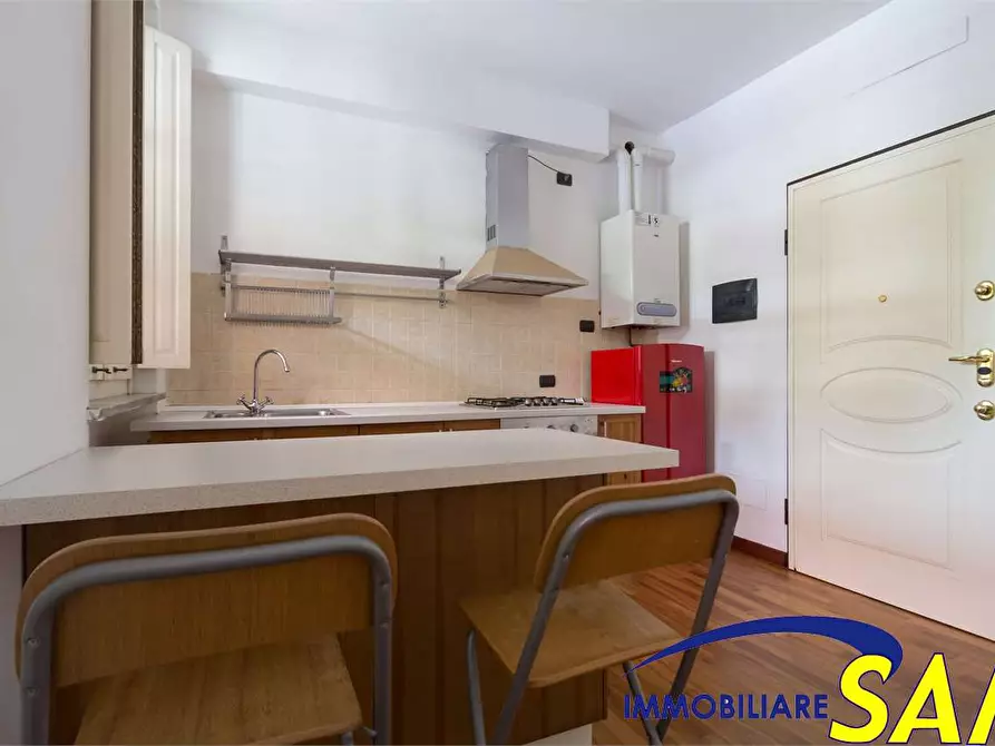 Immagine 11 di Bilocale in affitto  in Via Donizetti 16 a Monza