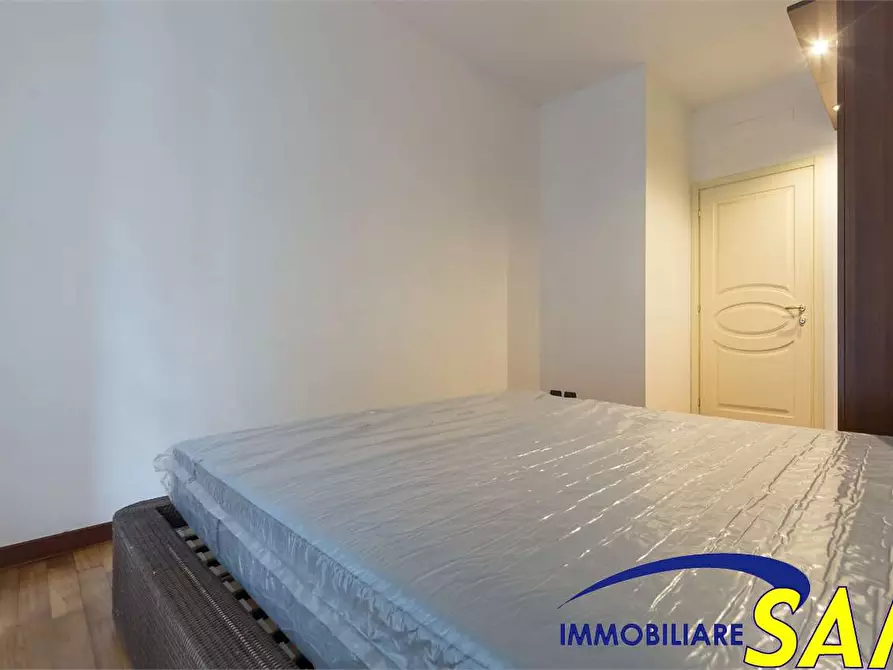 Immagine 19 di Bilocale in affitto  in Via Donizetti 16 a Monza