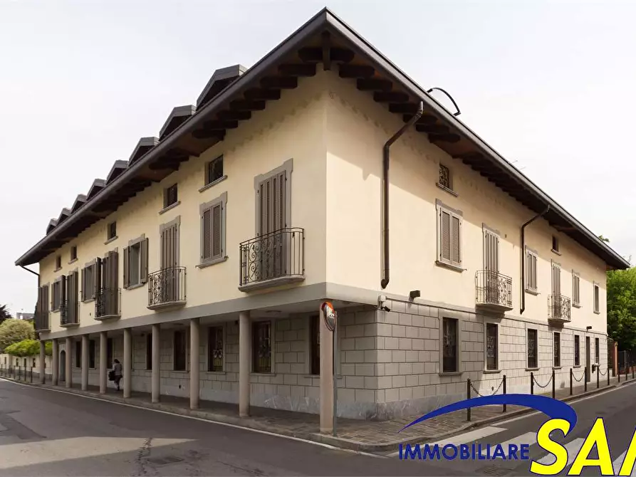 Immagine 36 di Bilocale in affitto  in Via Donizetti 16 a Monza