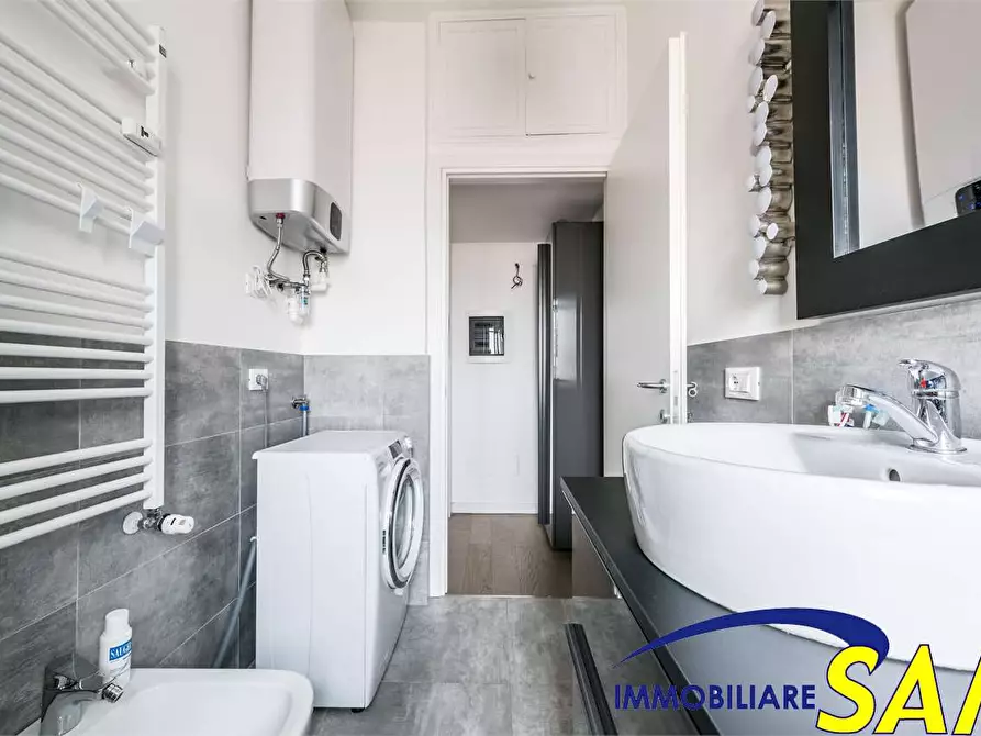 Immagine 19 di Bilocale in affitto  in Via Morosini 27 a Milano