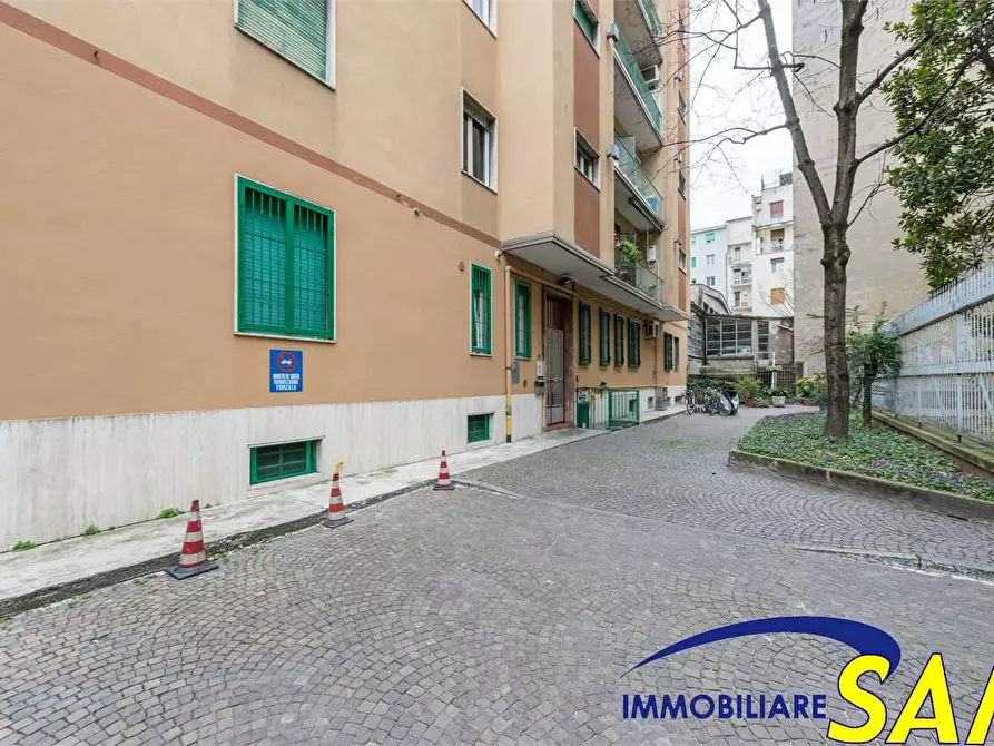 Immagine 29 di Bilocale in affitto  in Via Morosini 27 a Milano