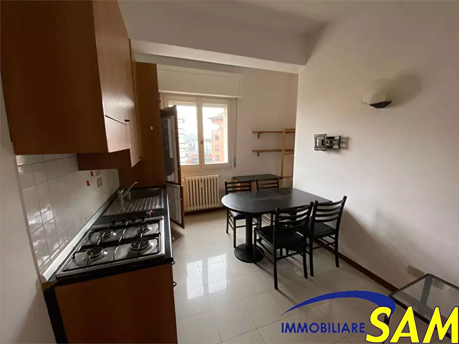 Immagine 2 di Bilocale in affitto  in Via Mezzofanti 8 a Milano