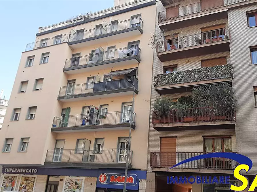 Immagine 11 di Bilocale in affitto  in Via Mezzofanti 8 a Milano