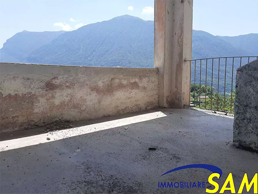 Immagine 17 di Porzione di casa in vendita  in Via Rosoledo 9 a Carlazzo
